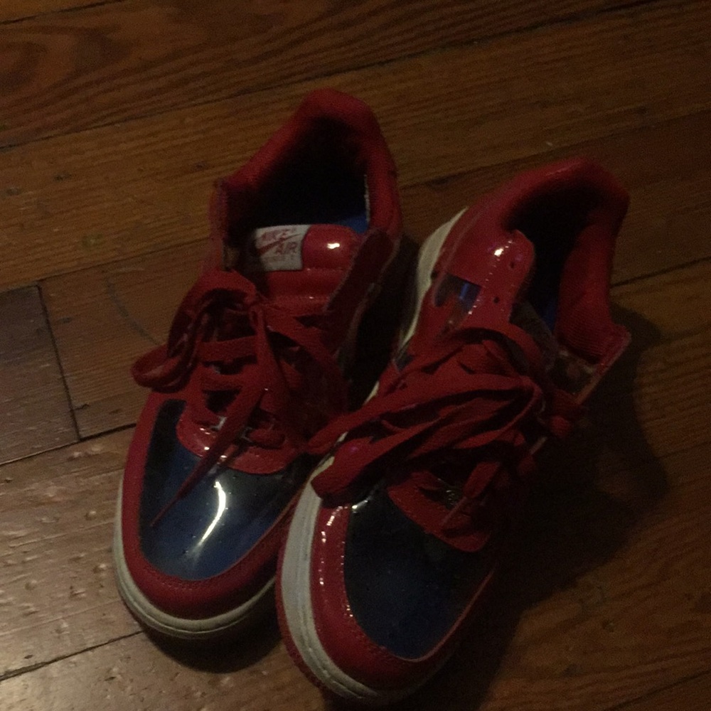 Low Nike Air Force one’s used w/no soles